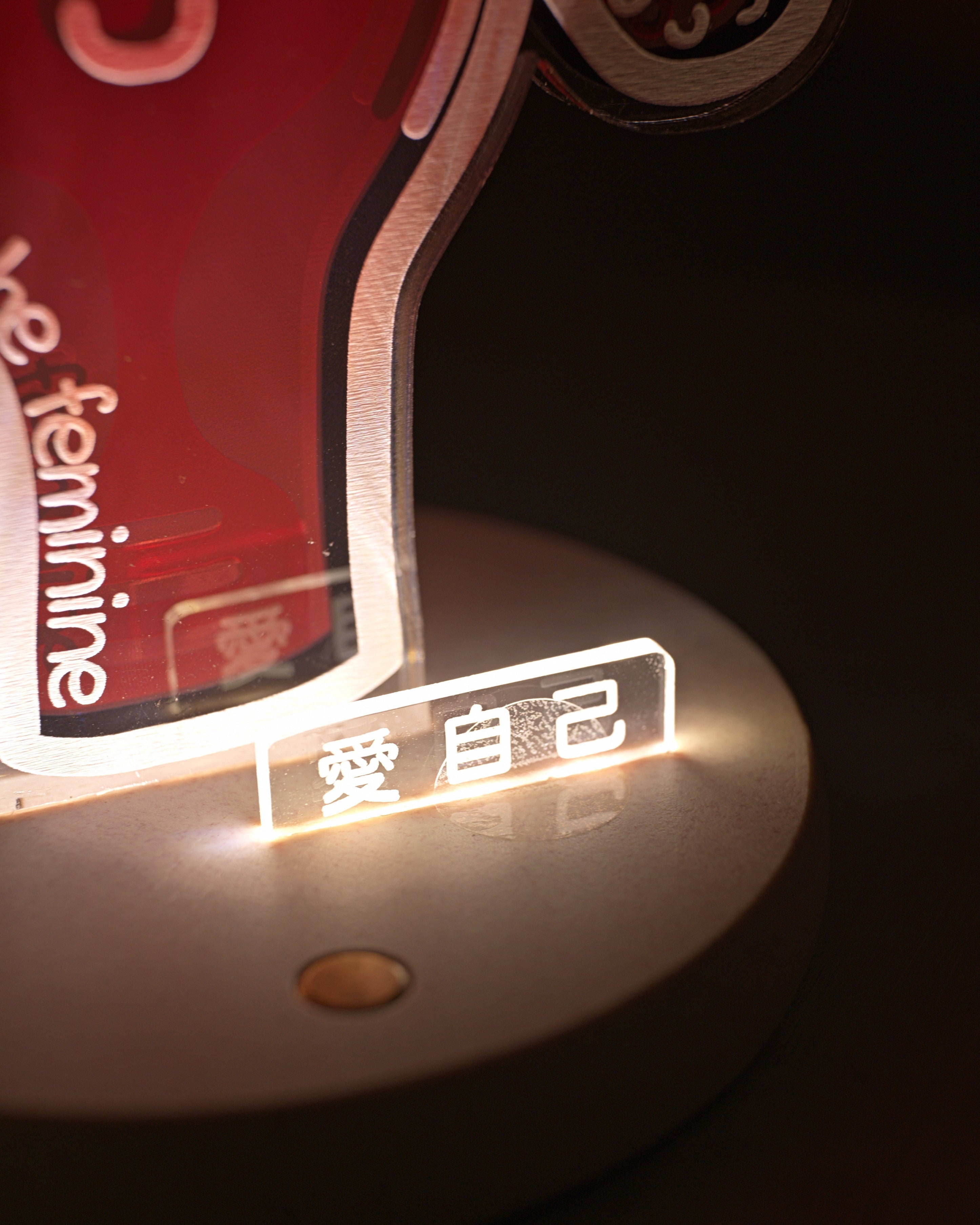night-light-uterus-03